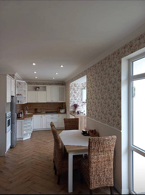 Продаж Квартира 2-кімнатна, 10/11 поверх на Стуса В. вул., 32 Ивано-Франковск - изображение 2