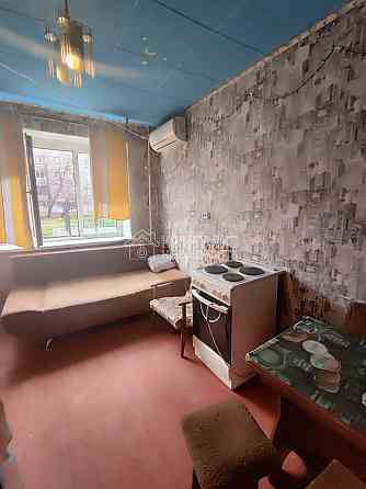 Продаж Квартира 1-кімнатна, 1/4 поверх на вул. Олександрівський Харьков