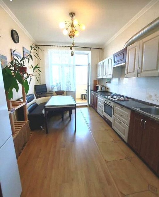 Уютная трехкомнатная квартира в современном кирпичном доме на Левитана. Одеса - фото 2