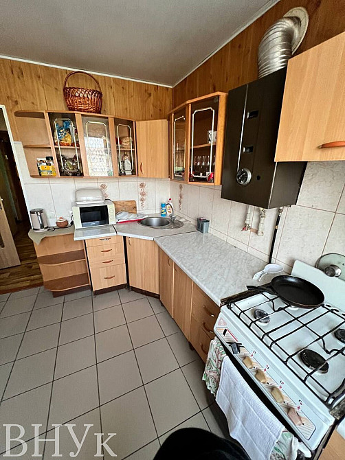 Продаж Квартира 3-кімнатна, 1/5 поверх на Володимирська Луцьк - фото 2