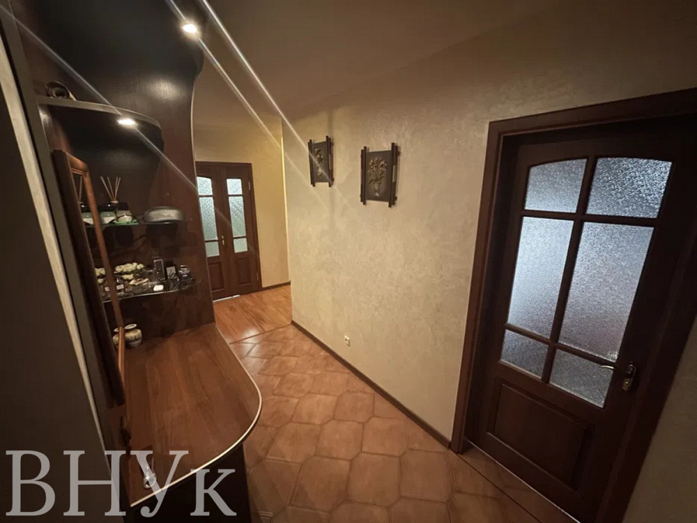 Продаж Квартира 3-кімнатна, 5/6 поверх на Новочерчицька Луцк - изображение 9