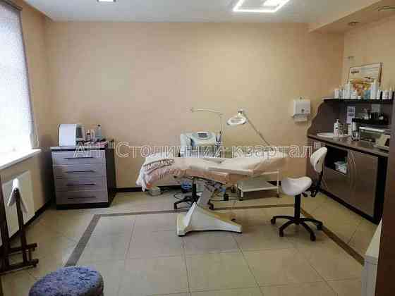 Оренда Будинок 9-кімнатний на Євгена Коновальця вул., 32А Kiev