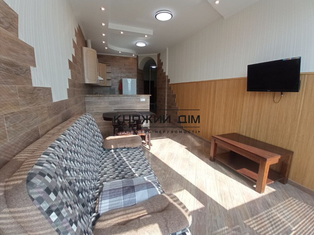 Оренда Квартира 2-кімнатна, 8/25 поверх на вул. Драгомирова Михаила ул./Андрія Верхогляда Київ - фото 1