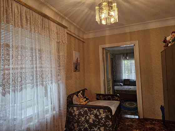 Дом с гаражом, садом и всеми коммуникациями — центр села Нерубайское! Нерубайське