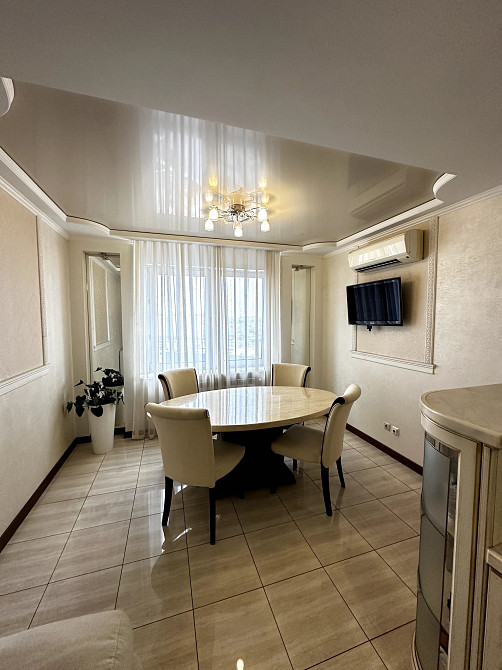 Продаж Квартира 3-кімнатна, 15/22 поверх на Лаврухіна Миколи вул., д. 8 Київ - фото 2