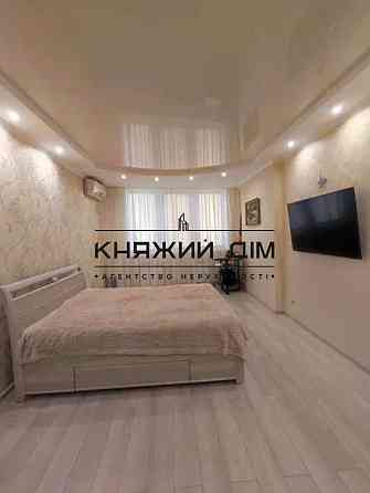 Продаж 3х кімнатної квартири студії метро Харківська Код об'єкта № 21143849 Київ