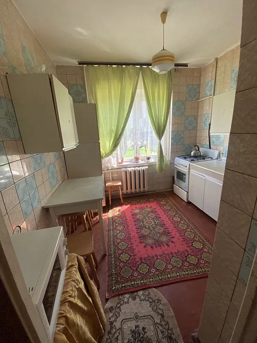 Оренда Квартира 1-кімнатна, 1/9 поверх на Здолбунівська, 3 Киев - изображение 1