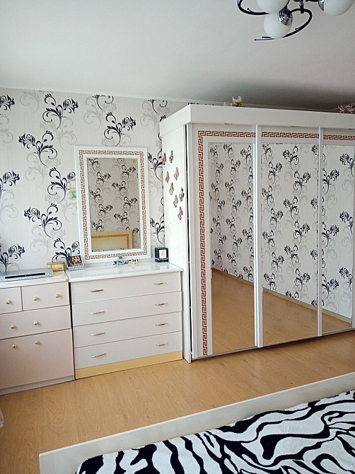 Продаж Квартира 3-кімнатна, 1/2 поверх на Рибхоз  - фото 1