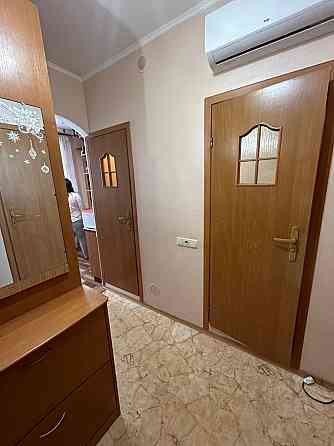 Оренда Квартира 1-кімнатна, 3/9 поверх на Прирічна, 17-В Київ