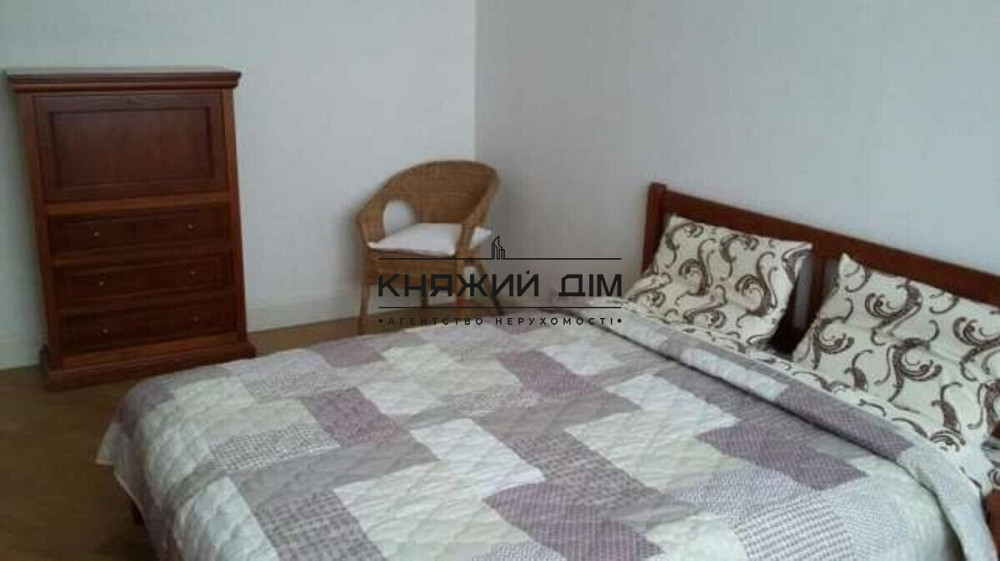 Продаж 4-х к. кв. у центрі міста, м. Майдан Незалежності. № 21143533 Київ - фото 1