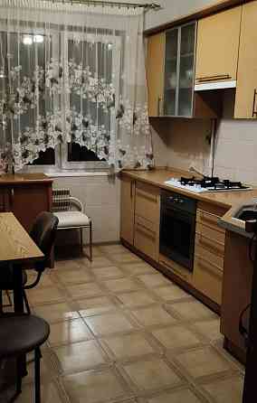 Продаж Квартира 3-кімнатна, 2/9 поверх на вул. Кулика і Гудечка Рівне