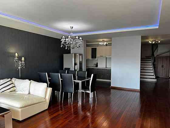 Продаж Квартира 4-кімнатна, 14/15 поверх на Кадетский гай ул., 6 Київ