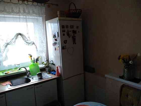 Оренда Квартира 3-кімнатна, 10/10 поверх на ул. Ревуцкого, 34 Київ