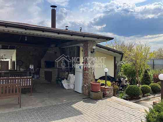 Оренда Будинок 5-кімнатний на вул. Ялтинський Харків