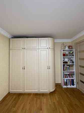 Продаж Квартира 3-кімнатна, 4/9 поверх на Зодчих вул., д. 34 Kiev