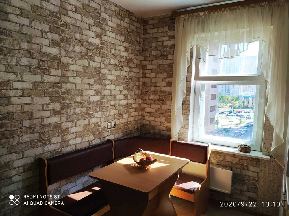 Оренда Квартира 1-кімнатна, 5/10 поверх на Драгоманова Киев - изображение 1