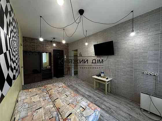 Оренда Квартира 1-кімнатна, 1/10 поверх на Тростянецкая ул. Киев