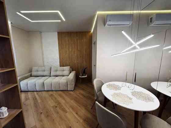 Продаж Квартира 2-кімнатна на ул. Краснова, 1а Одесса