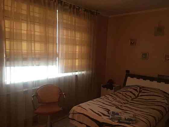 Оренда Квартира 3-кімнатна, 9/9 поверх на ул. Маршала Малиновского Київ