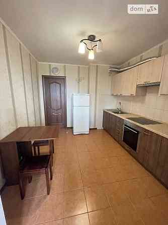 Оренда Квартира 1-кімнатна, 16/26 поверх на ул. Соломии Крушельницкой Київ