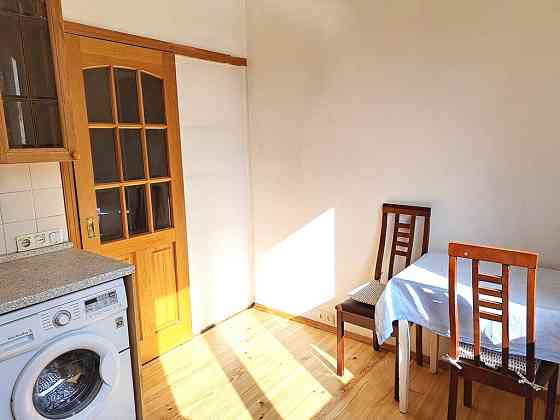 Оренда Квартира 2-кімнатна, 4/4 поверх на улица Василия Данилевича (Толбухина), д.3 Київ