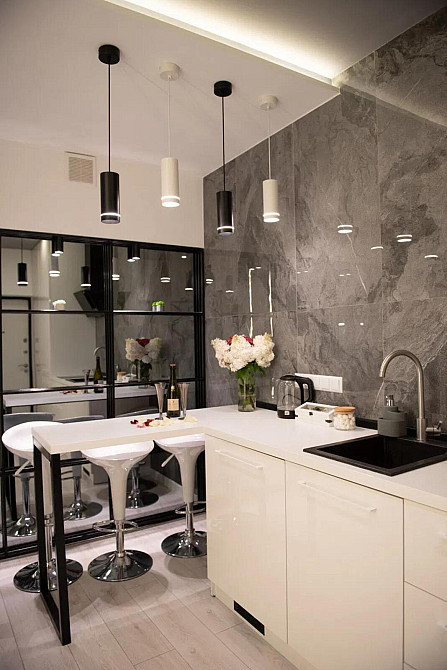 Продаж 2к Квартира 44 кв.м Чорноморська вул., 8 Львов - изображение 3