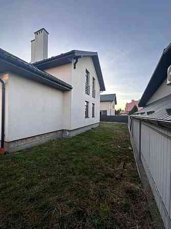 Продаж Будинок 5-кімнатний на вул. Карпенка Карого Солонка