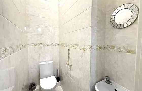 Продаж Квартира 2-кімнатна, 6/8 поверх на Жамбіла Жабаєва вул., д. 7Б Kiev