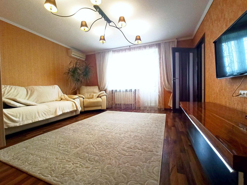 Продаж Квартира 4-кімнатна, 9/9 поверх на Строителей, 12 Дніпро - фото 3