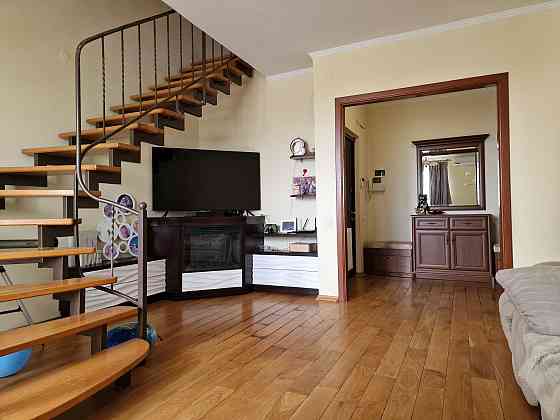 Продаж Квартира 4-кімнатна, 5/5 поверх на вул. Погулянка L'viv