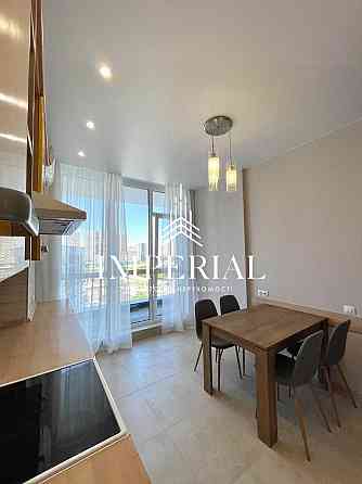 Оренда Квартира 2-кімнатна, 10/10 поверх на вул. Центральна Київ