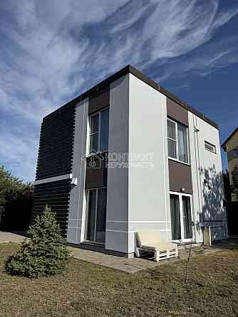 Продаж Будинок 3-кімнатний на вул. Тракторобудівників Харьков