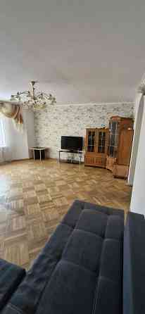 Оренда Квартира 3-кімнатна, 3/5 поверх на вул. Драгана L'viv