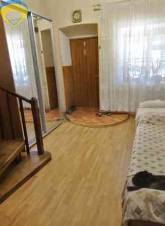 Продаж Квартира 4-кімнатна на ул. Генерала Цветаева, 52 Одеса