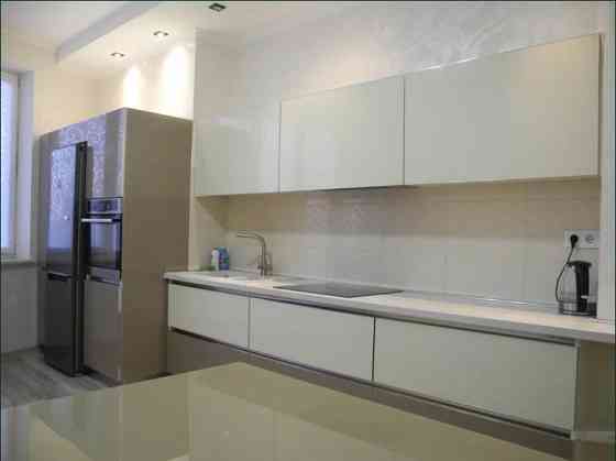 Квартира в элитном доме на пр. Шевченко, парк Победы Одеса