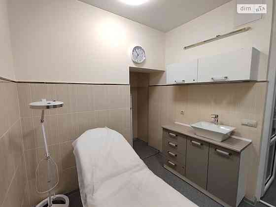 Продаж приміщення вільного призначення на Валентина Отамановського (Космодем`янської) поверх - 1/2 Vinnytsya