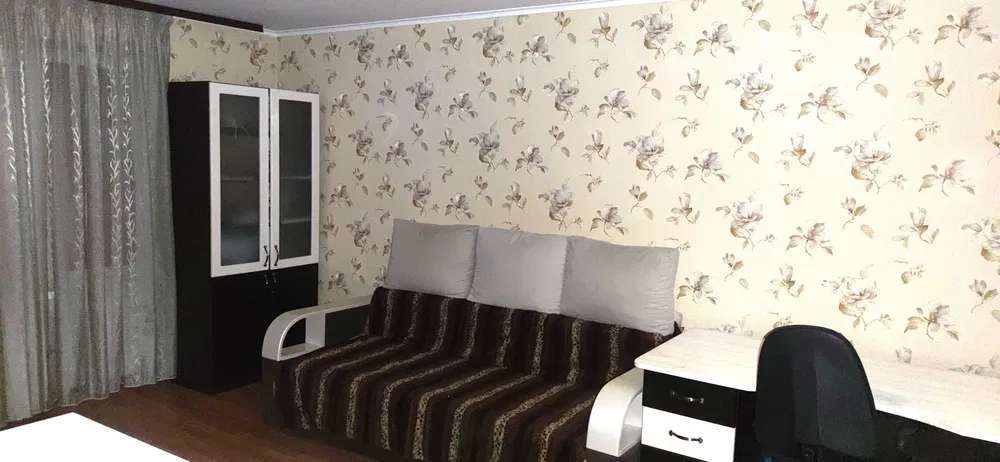 Оренда Квартира 3-кімнатна на пл. Святошинская, 1 Київ - фото 1