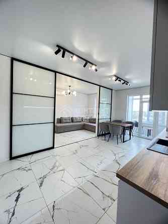 Продаж Квартира 2-кімнатна, 4/4 поверх на вул. Перемоги Харьков