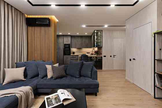 Продаж Квартира 3-кімнатна, 24/25 поверх на Нижньоключова вул., д. 14 Kiev