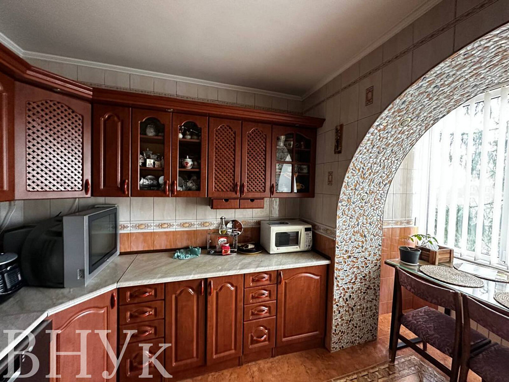 Продаж Квартира 3-кімнатна, 5/5 поверх на бульвар Героїв Крут Чернівці - фото 2