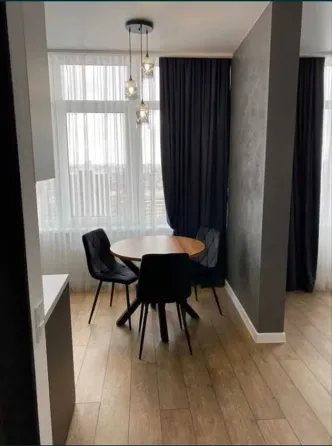 Продаж 1к Квартира 39 кв.м каманина Одеса