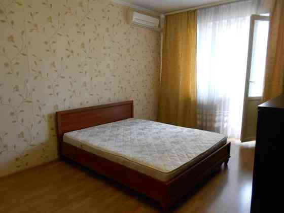 Оренда Квартира 1-кімнатна, 16/25 поверх на ул. Михаила Драгоманова, 6 Киев