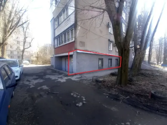 Продаж Приміщення вільного призначення площа 47 кв.м на Будівельників 5а Дніпро