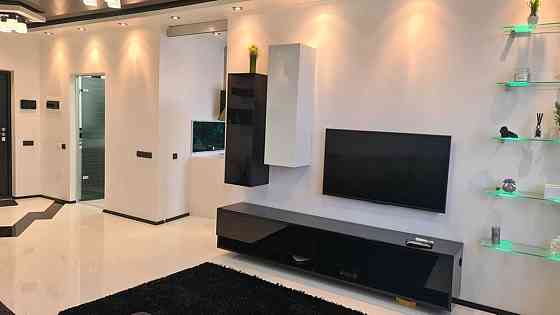 Оренда Квартира 1-кімнатна, 19/20 поверх на ул. Елены Пчилки, 2 Київ