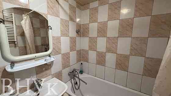 Продаж Квартира 3-кімнатна, 9/9 поверх на Міцкевича Ужгород