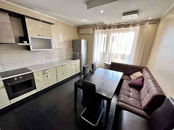 Оренда Квартира 2-кімнатна, 16/17 поверх на пр. Петра Григоренко, 13б Kiev