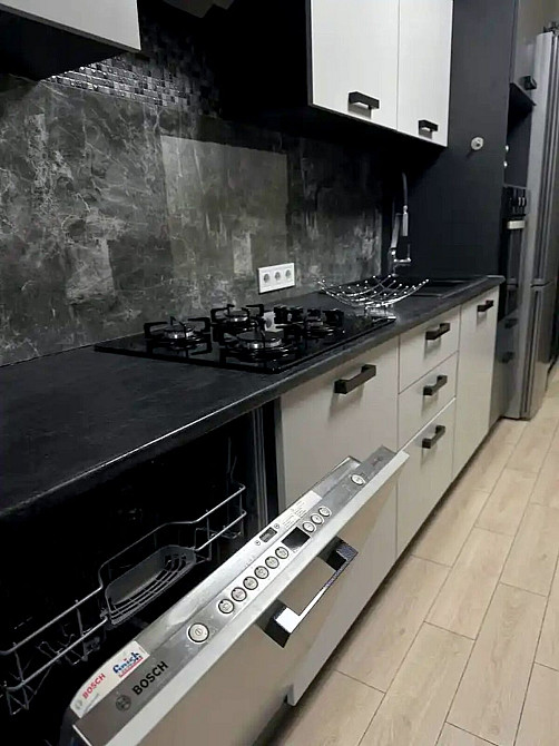 Оренда Квартира 2-кімнатна, 12/12 поверх на Победы наб., 44С Дніпро - фото 2