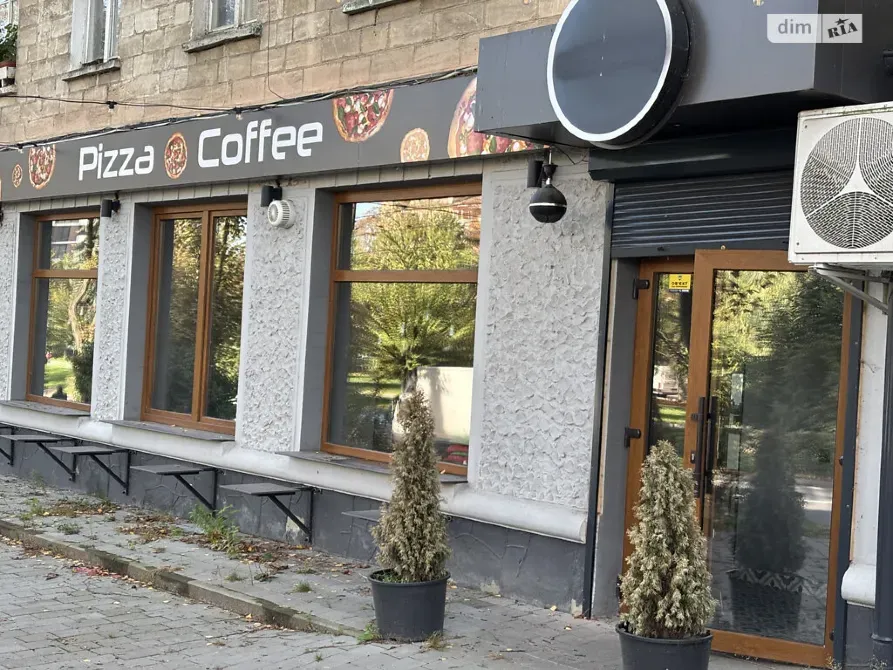 Продаж Ресторан / кафе / бар / кав’ярня площа 56.8 кв.м 1-й поверх на Миру Тернопіль - фото 1