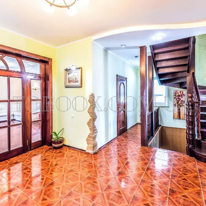 484-1 Three-story house for rent Kiev - photo 11