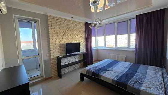 Продаж Квартира 2-кімнатна, 6/25 поверх на Героїв полку «Азов» вул., д. 8 Kiev